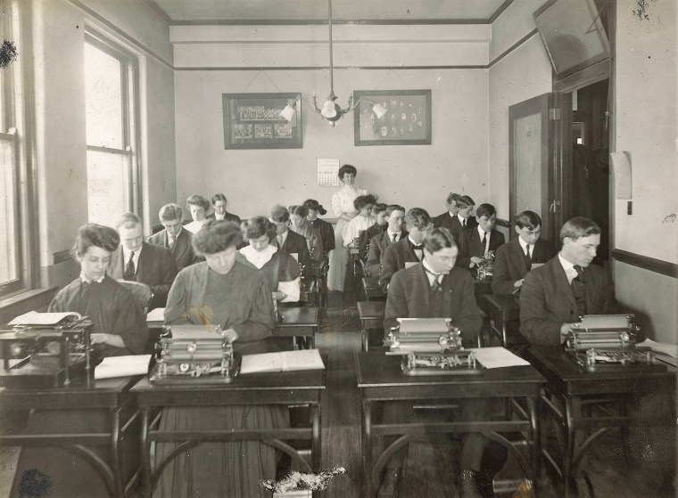 WBU Typing Class 2a, c. 1905
