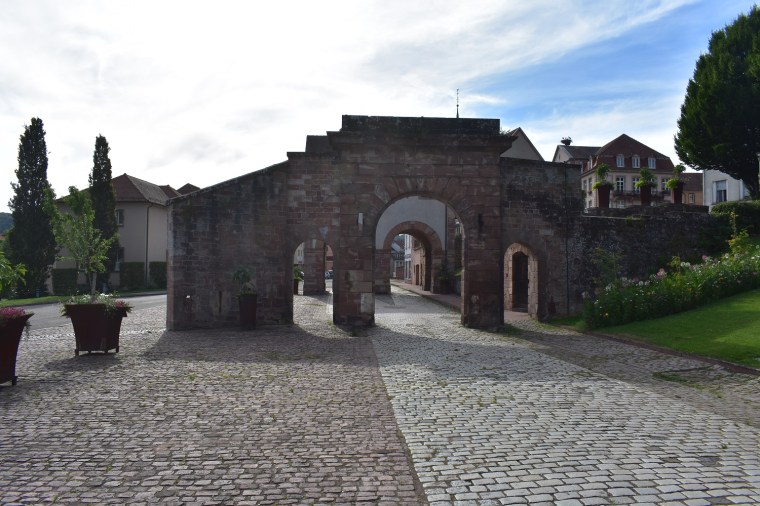 Gate at Old City of Bitsche rdcd