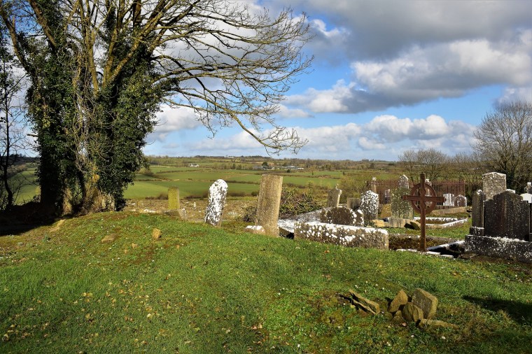 Kilmeen Graveyard site of Boherbue Church____